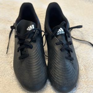 Mens Adidas Predator soccer cleats, size 8